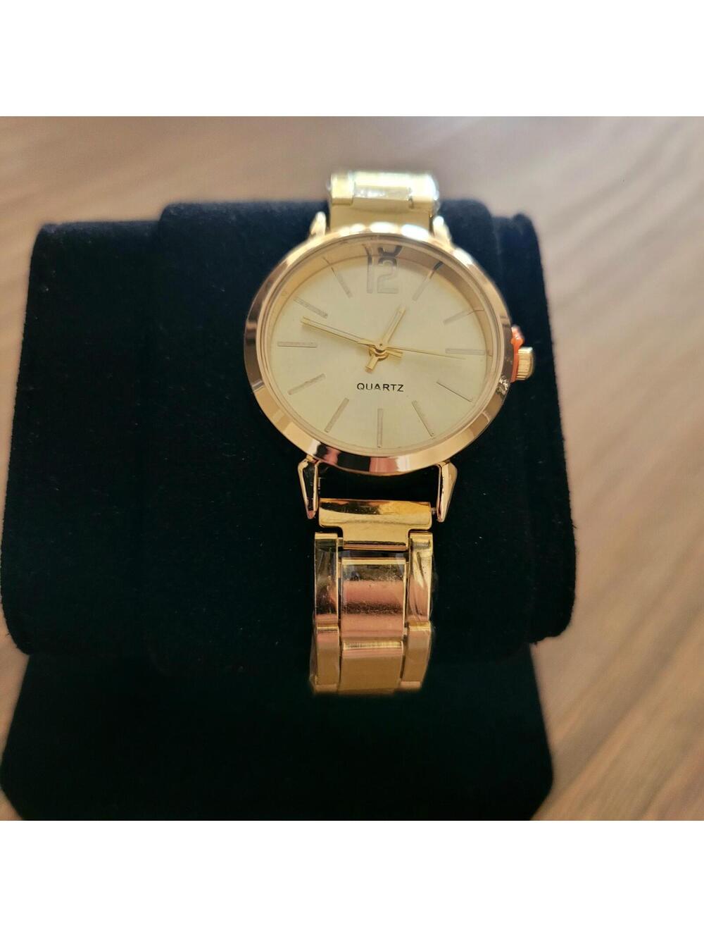 Gold Tone Quartz Analog Wrist Watch